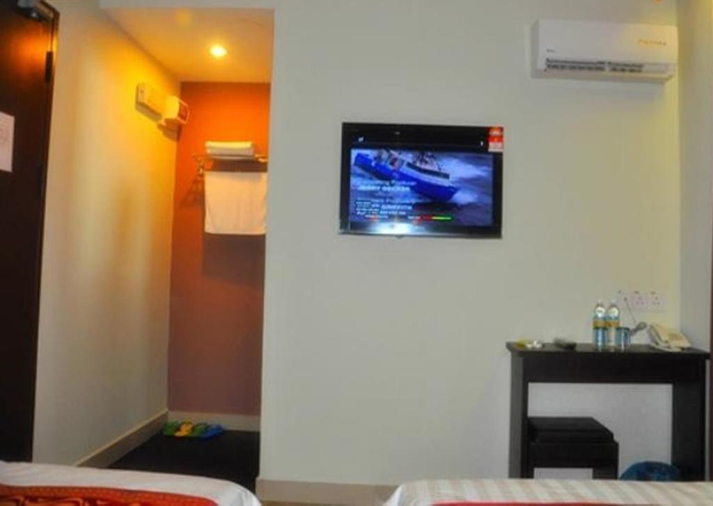 Goldenhill Hotel Kota Kinabalu Exterior photo